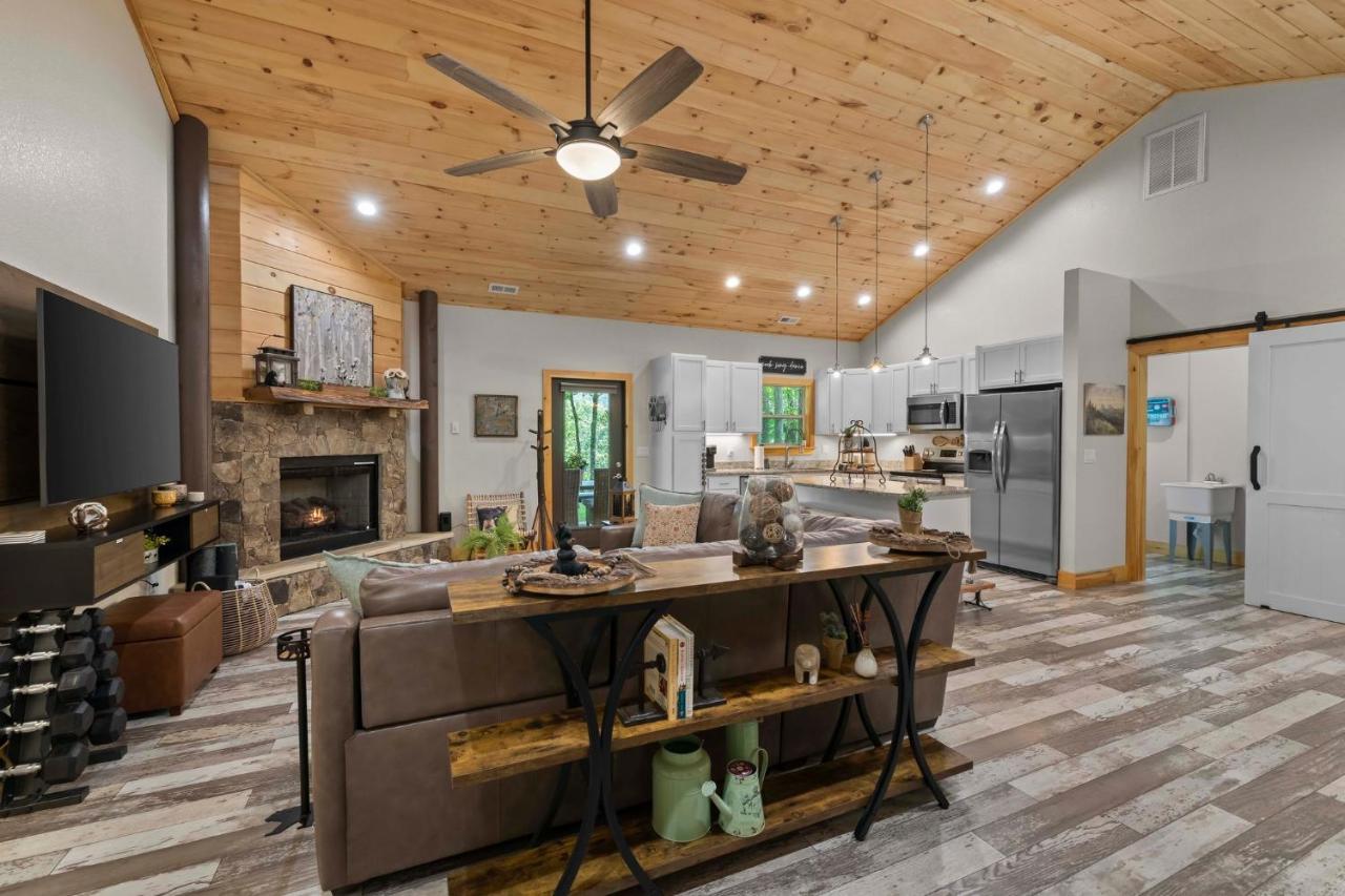 Stunning Views, Superb Atmosphere, Modern Amenities, In The Middle Of Nature Bryson City Eksteriør bilde